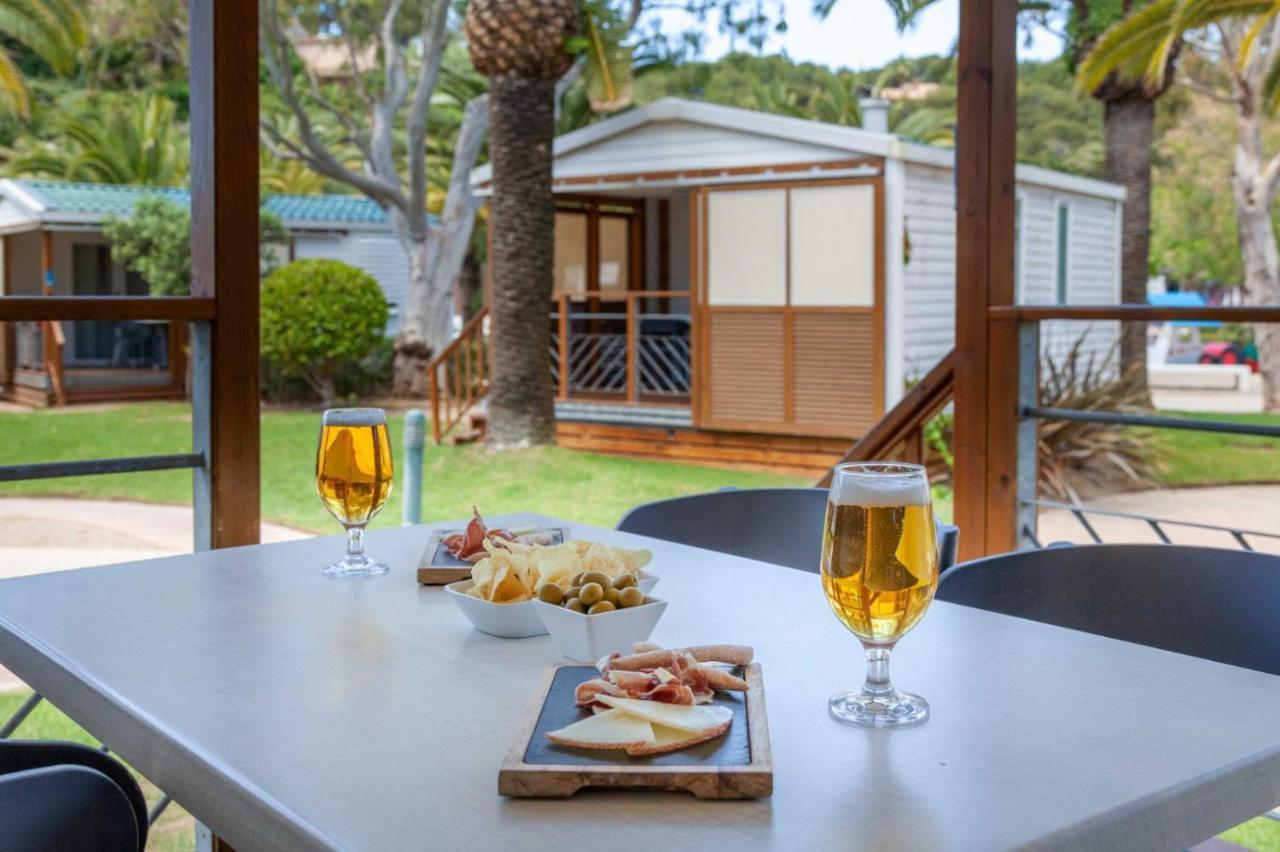 Camping Vila Village Sant Feliu de Buixalleu Dış mekan fotoğraf